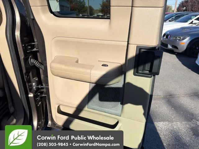 Used 2008 Gray Ford  image 28