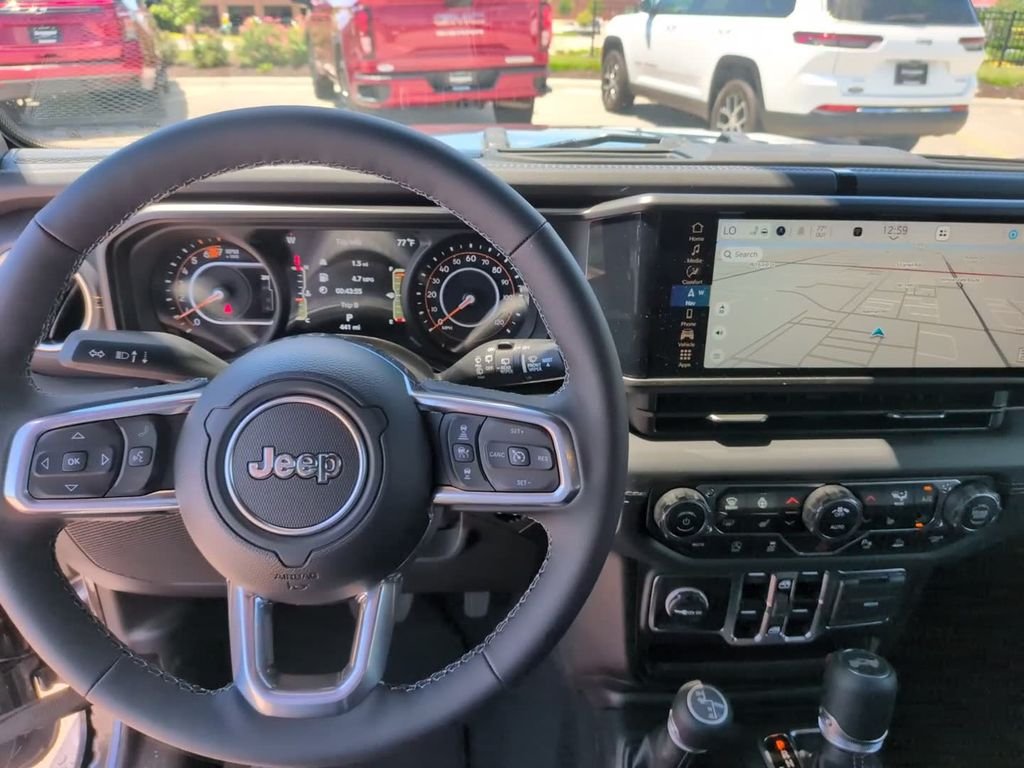 New 2025 Granite Crystal Metallic Clear-Coat Exterior Paint Jeep Sahara image 29