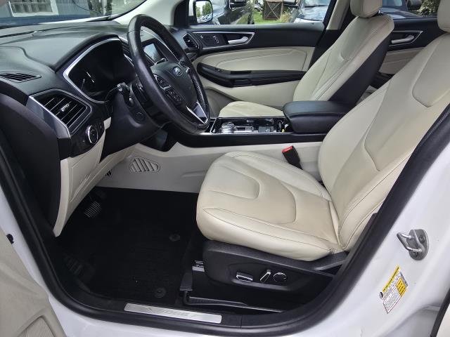 Used 2019 White Platinum Metallic Tri-Coat FORD TITANIUM image 9