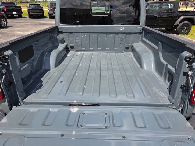New 2026 Anvil Clear-Coat Exterior Paint Jeep Sport S image 10