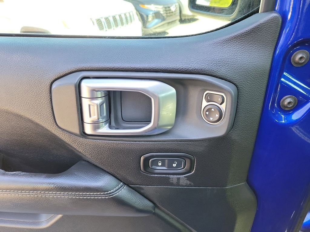 Used 2020 Blue Jeep Unlimited Sahara image 20
