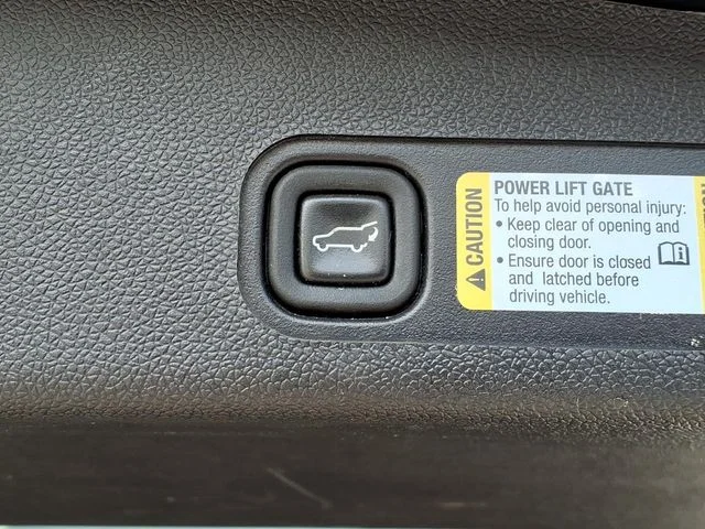 Used 2008 Black GMC Denali image 29