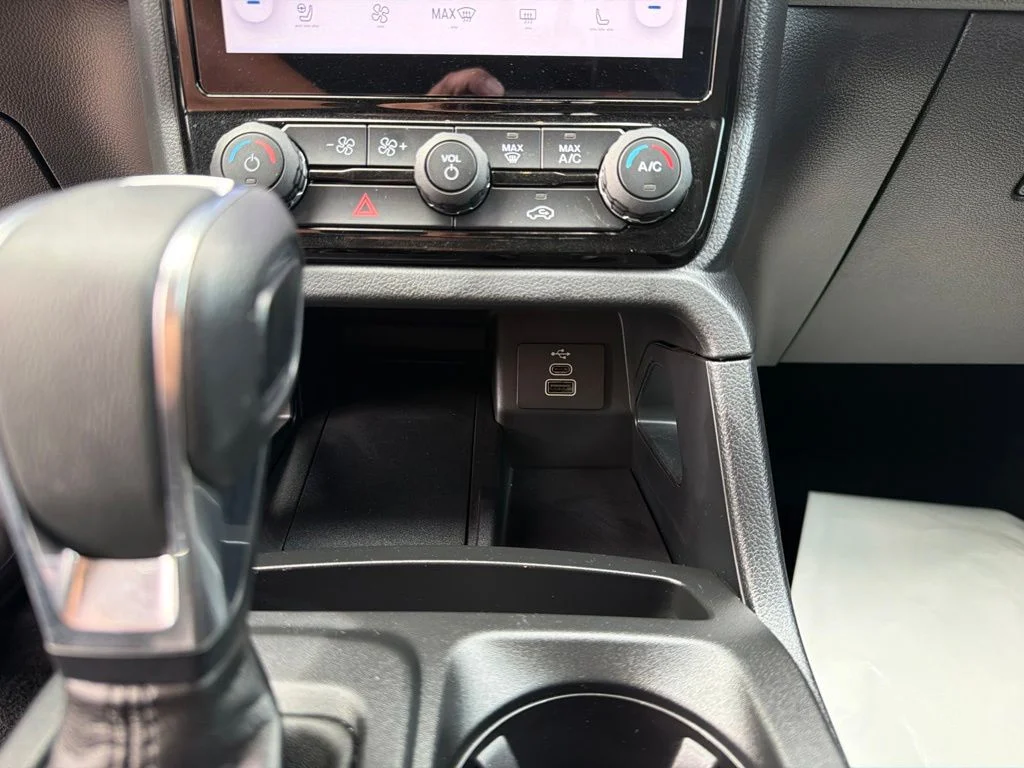 Used 2025 Gray Ford Lariat image 17
