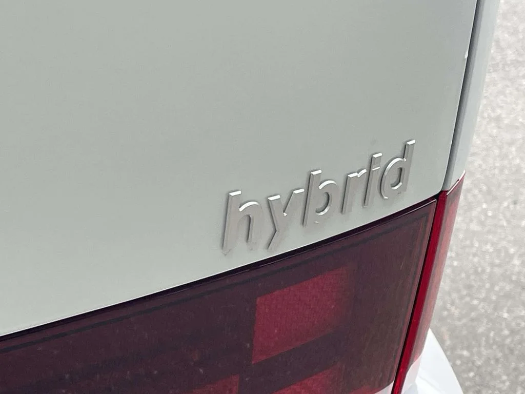 New 2026 White Hyundai SEL image 8