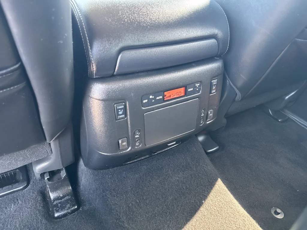 Used 2020 Gray Nissan Platinum image 43