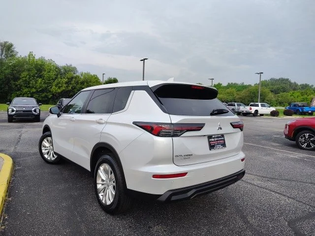 New 2026 White Mitsubishi ES 1.5T S-AWC image 5