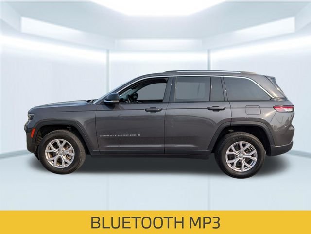 Certified Used 2022 Gray Jeep Limited image 2