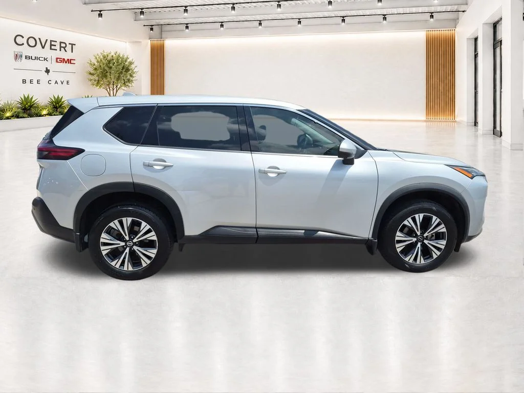 Used 2021 Silver Nissan SV image 12
