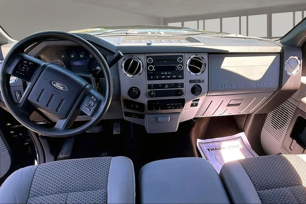 Used 2016 Blue Ford XLT image 15