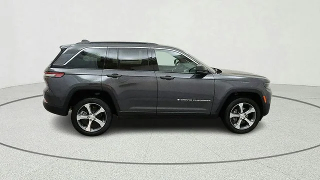 New 2026 Baltic Gray Metallic Clearcoat Jeep Limited image 10