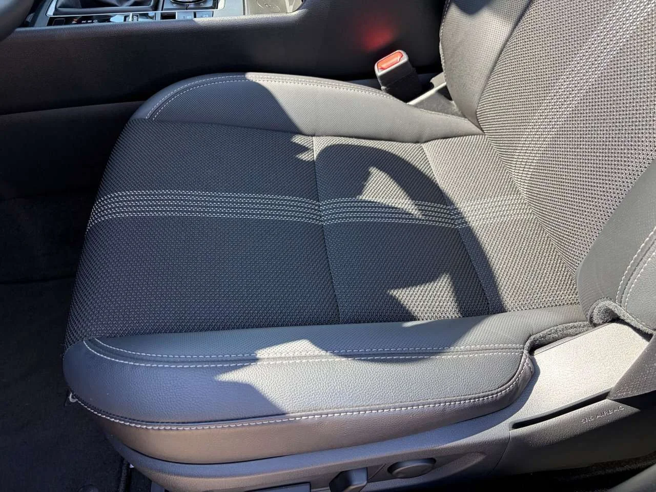 Used 2025  Mazda GS-L image 20