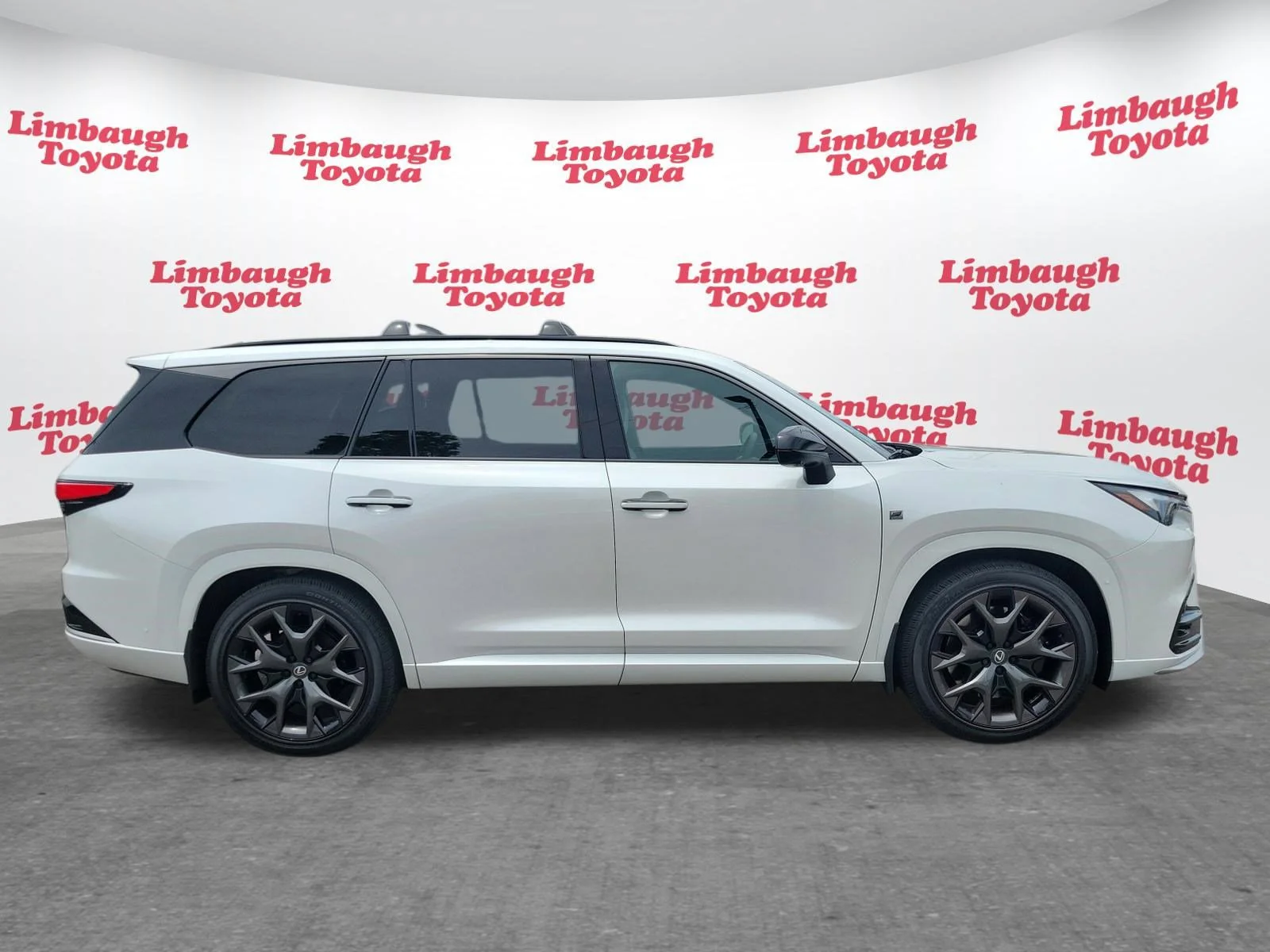 Used 2026 Windchill Lexus TX 500h F SPORT Performance Premium image 2