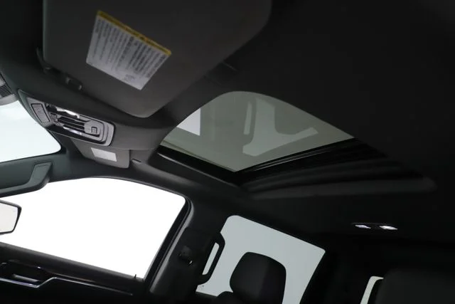 Used 2025 Black GMC Elevation image 19