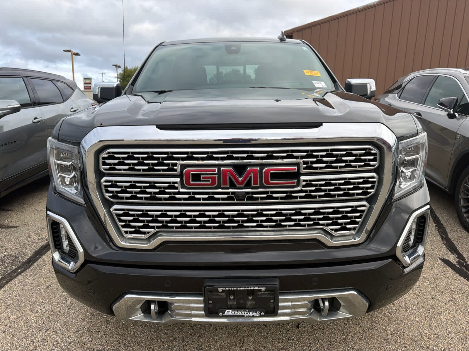 Used 2020 CARBON BLACK METALLIC GMC Denali image 2