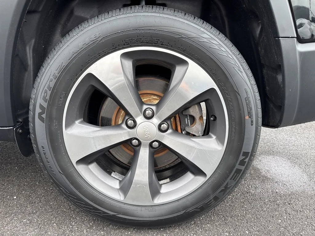 Used 2019 Black Jeep Limited image 14