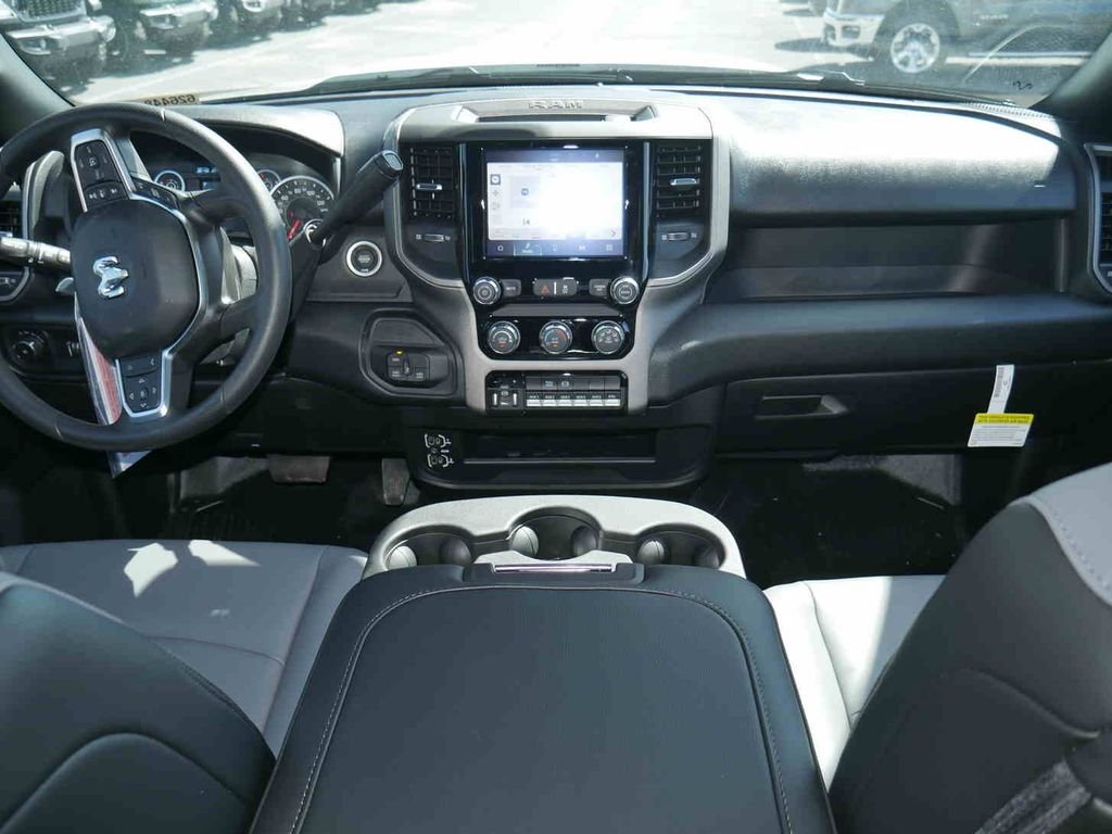 New 2026 Bright White Clearcoat RAM TRADESMAN image 4