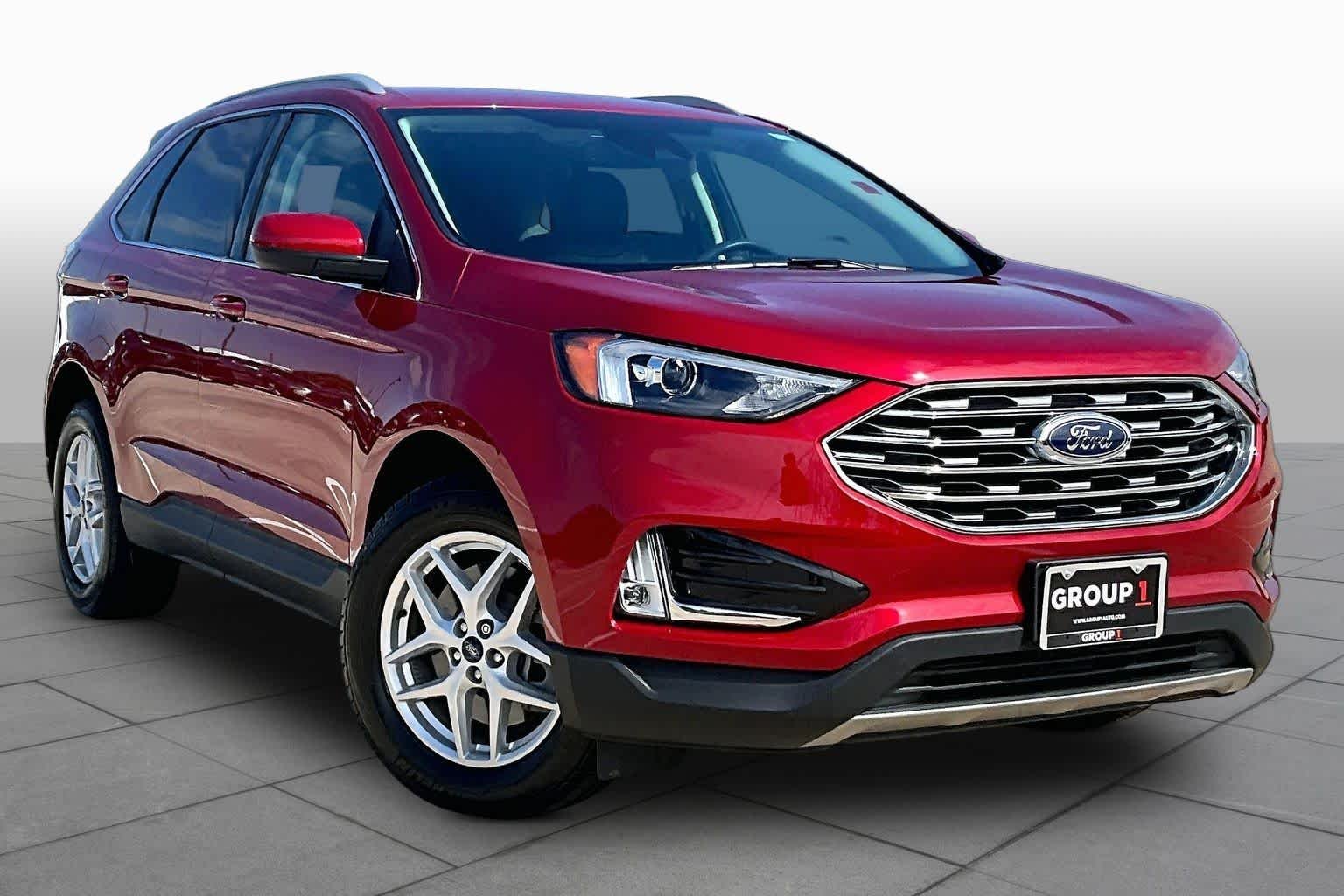 Used 2022 Rapid Red Metallic Tinted Clearcoat Ford SEL image 3