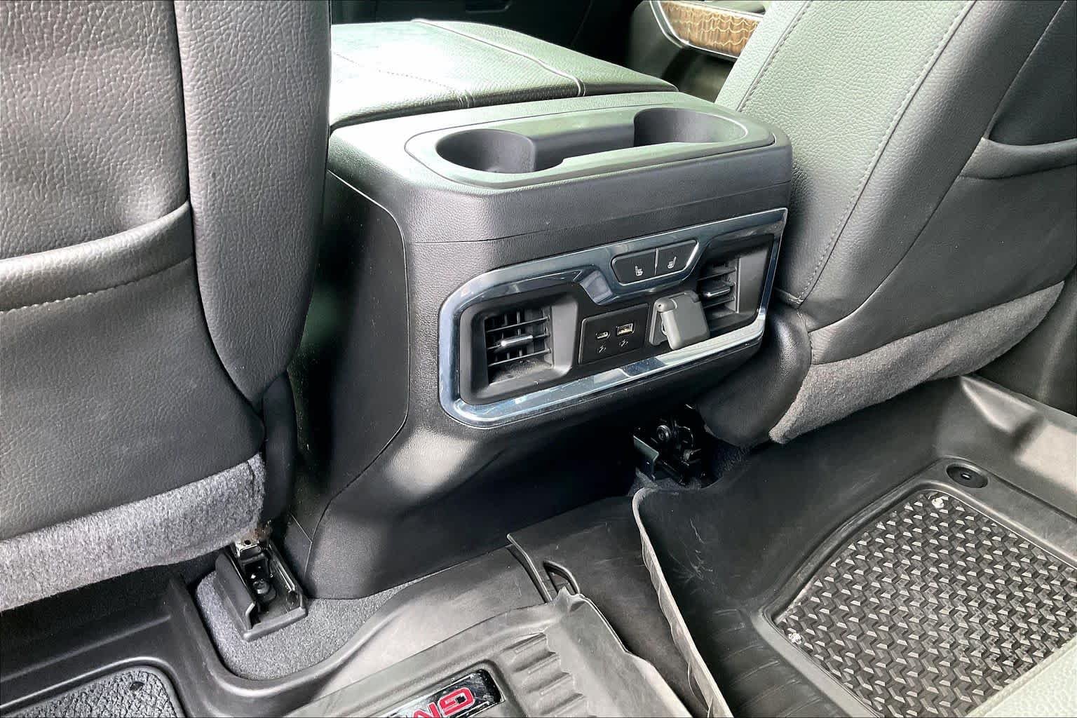 Photo 33