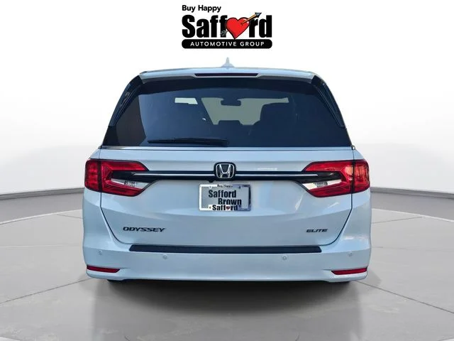 Used 2023 White Honda Elite image 5