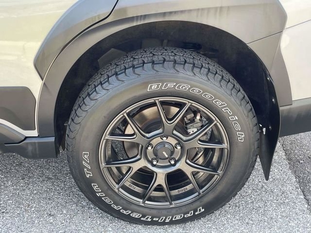 Certified Used 2022 Ice Silver Metallic Subaru Wilderness image 3