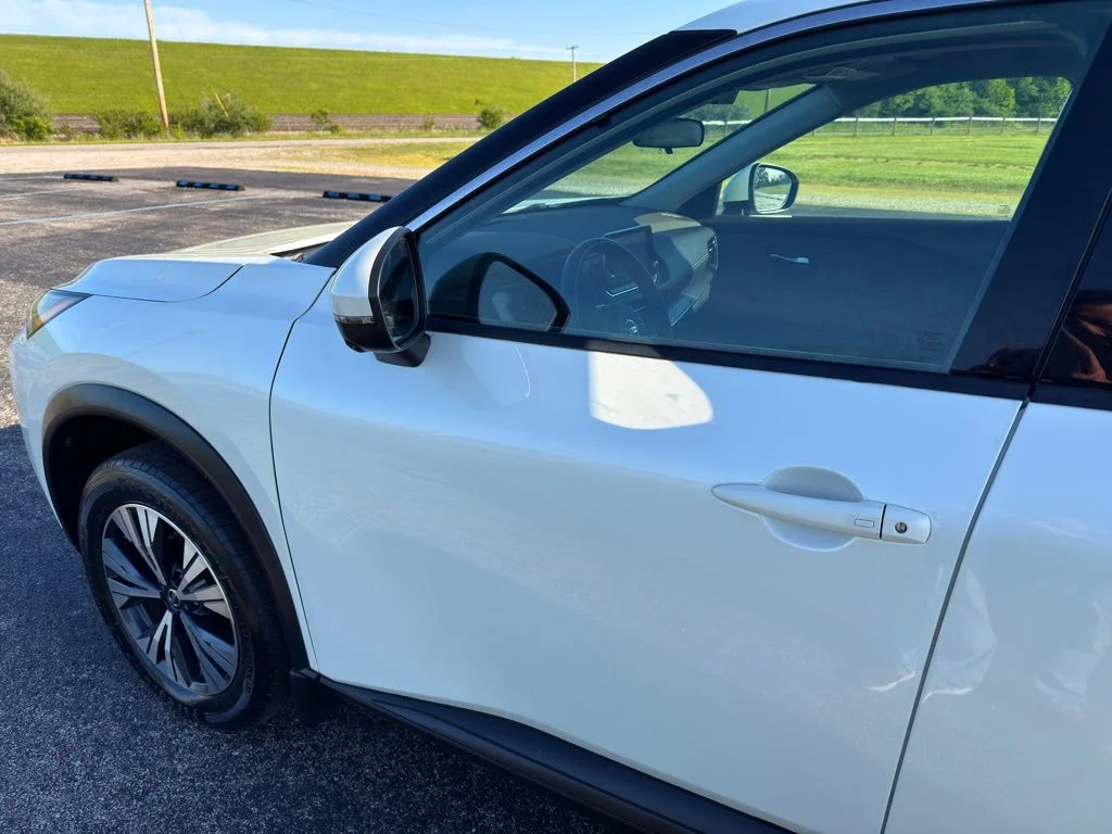Used 2021 White Nissan SV image 14