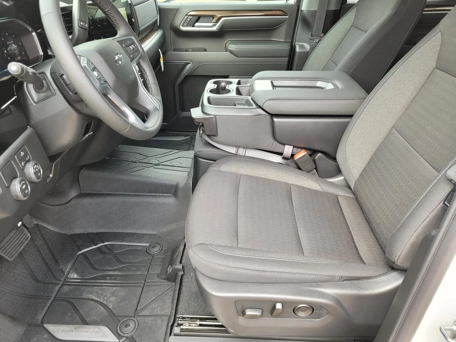 2026 Chevrolet Silverado 1500 RST - Photo 14