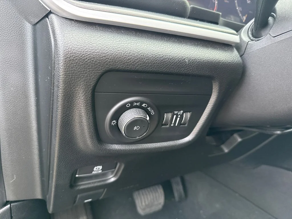 Used 2023 Black Jeep Limited image 16