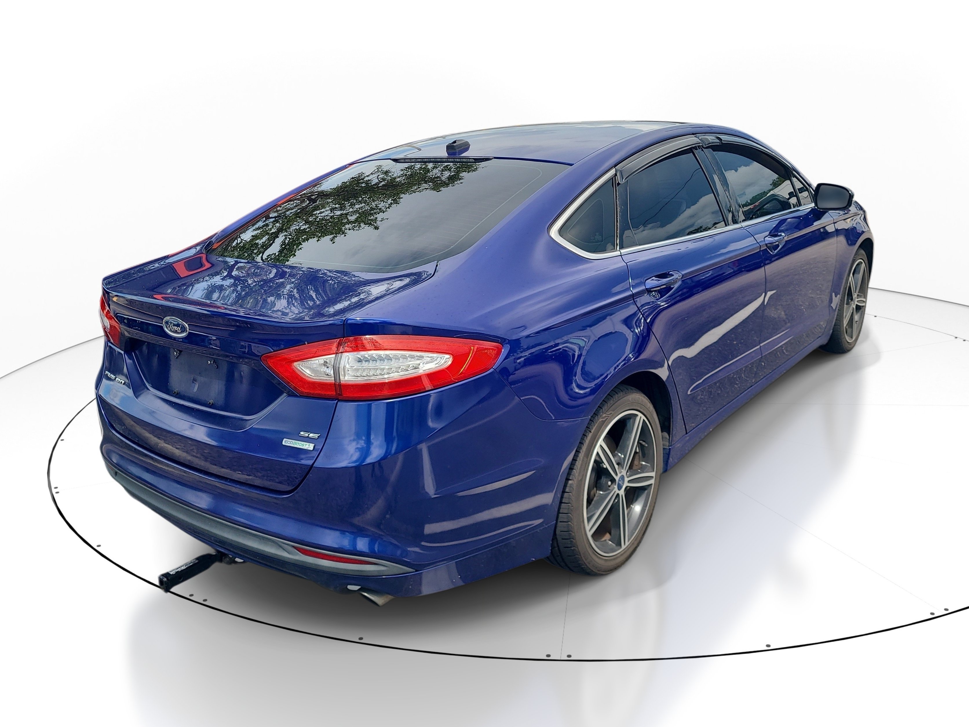 Used 2013  Ford SE image 9