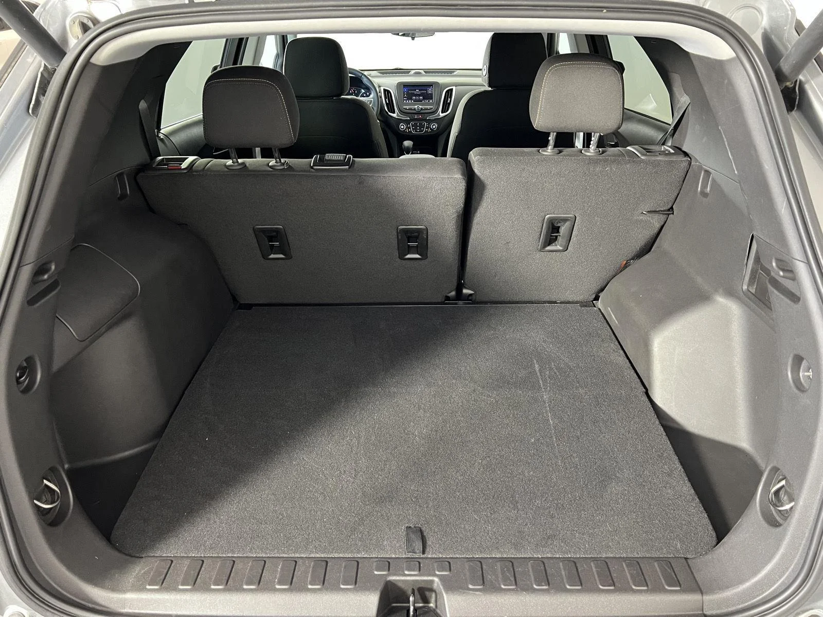 Used 2024 Sterling Gray Metallic Chevrolet LT image 21