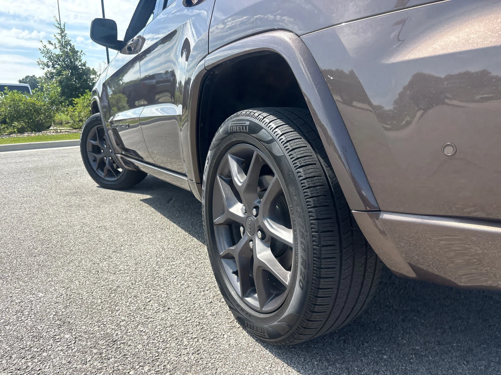 Used 2021 Walnut Brown Metallic Clearcoat Jeep 80th Anniversary image 7