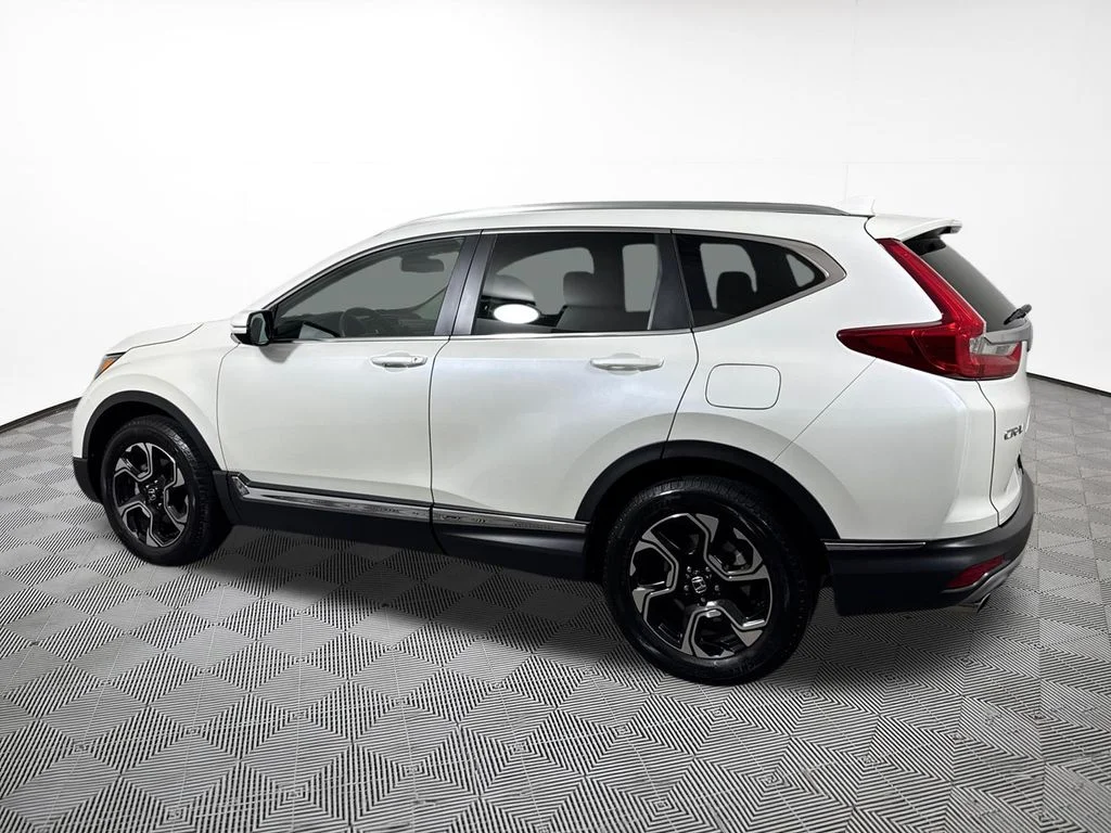 Certified Used 2018 White Honda Touring image 11