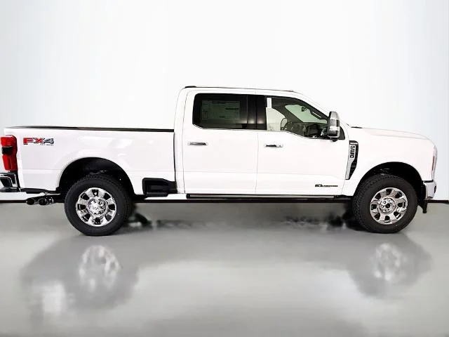 New 2026 Star White Metallic Tri-Coat Ford F-250® King Ranch® image 42
