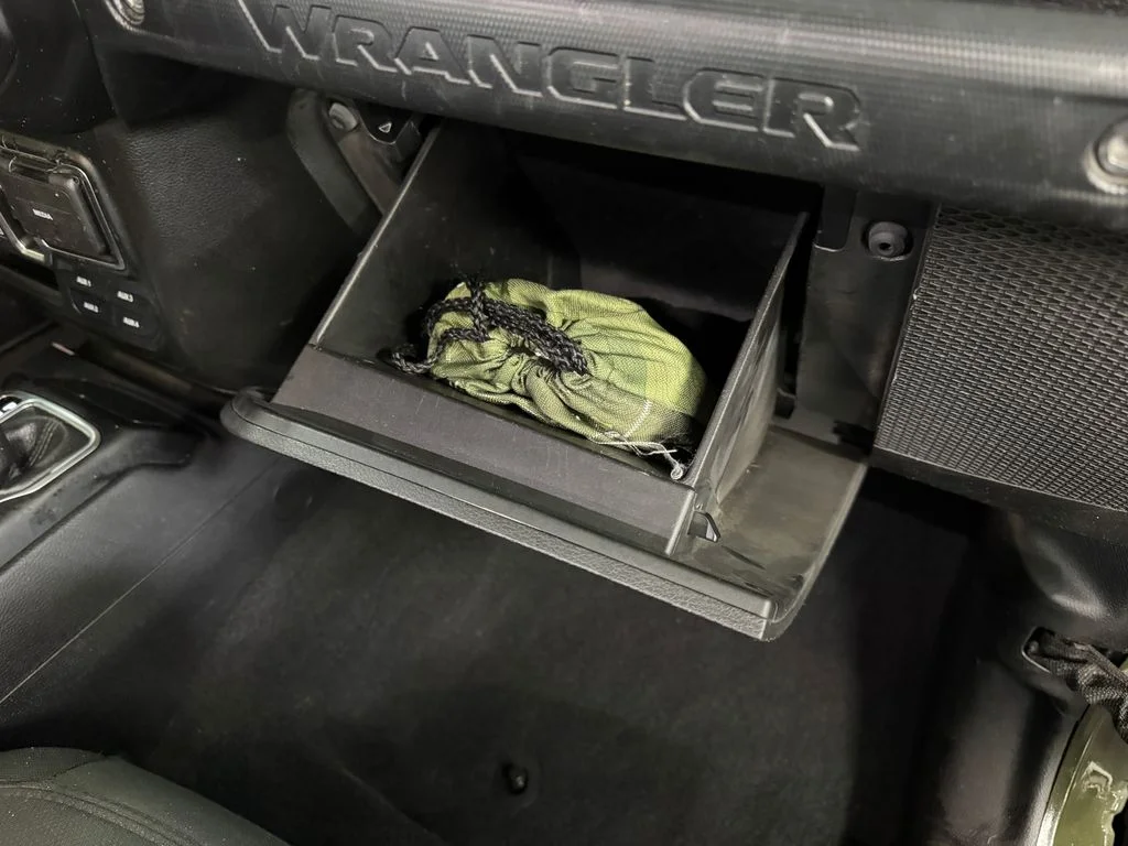 Used 2022 Green Jeep Unlimited Sport Altitude image 30