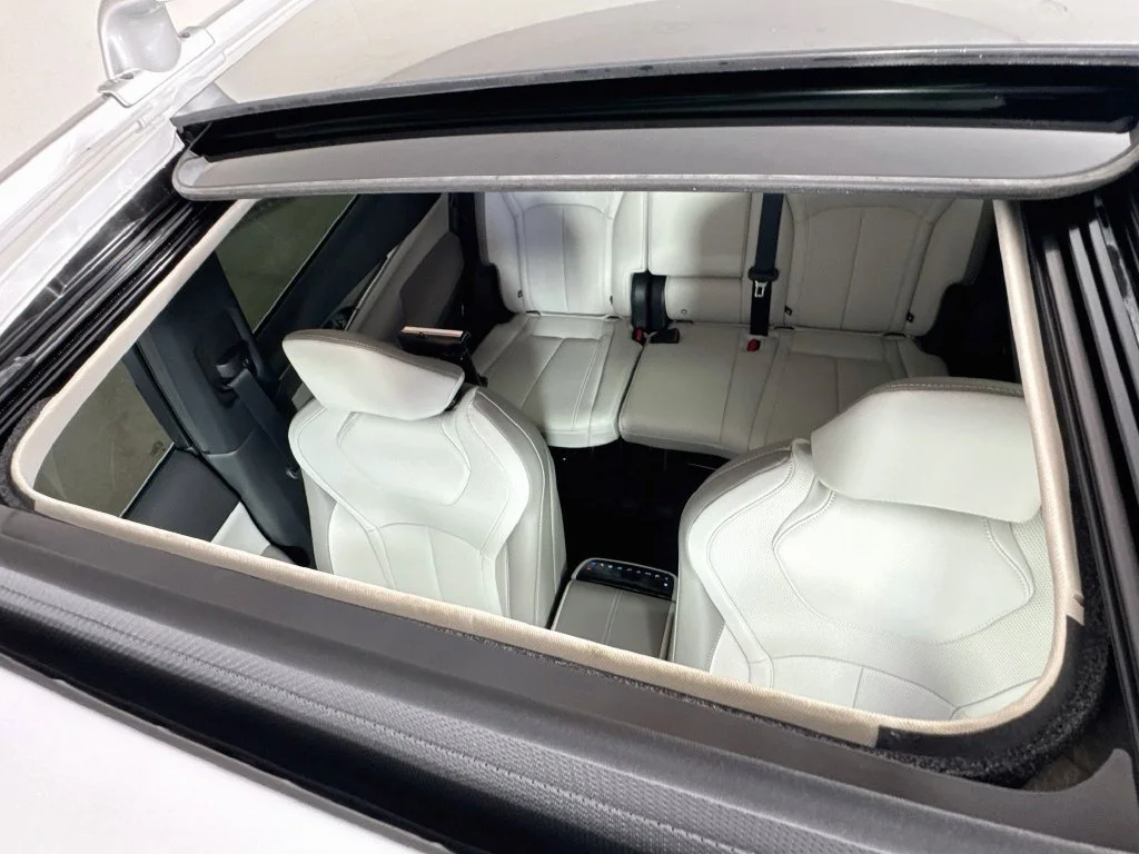 Certified Used 2027 White INFINITI LUXE image 29