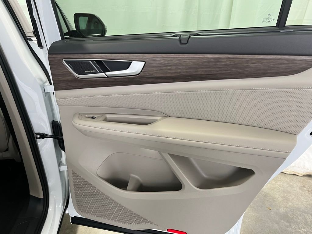 New 2026 White/off-white Volkswagen 2.0T SEL Premium R-Line image 23