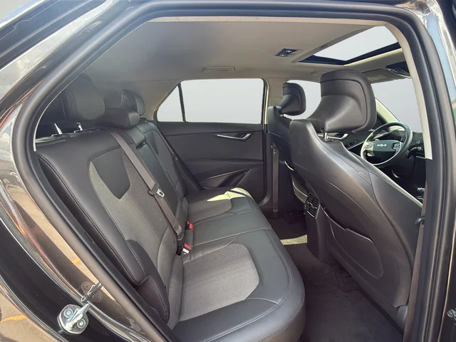 Used 2023 Gray Kia EX Touring image 24
