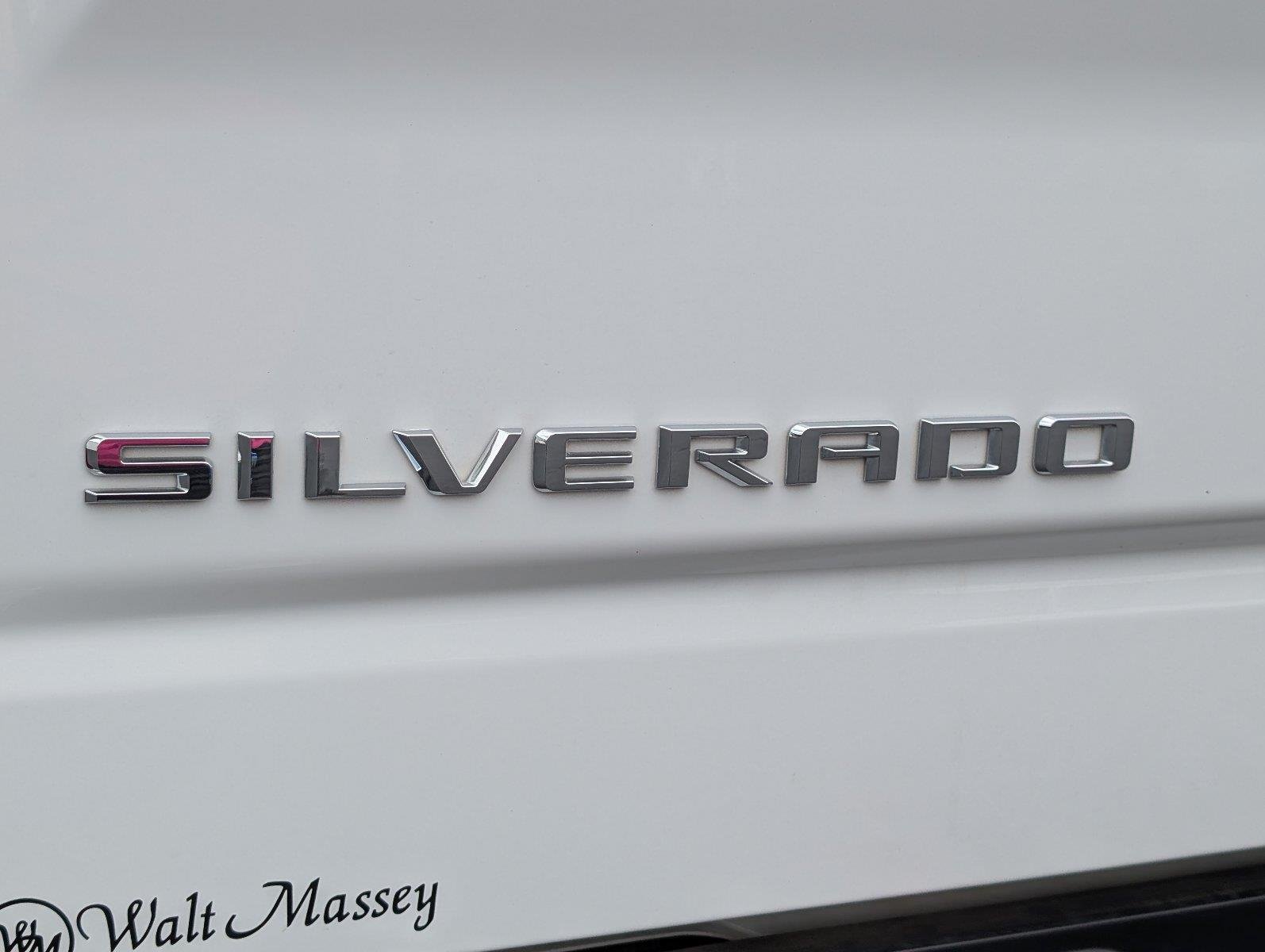 Used 2025 Summit White Chevrolet LT Trail Boss image 5