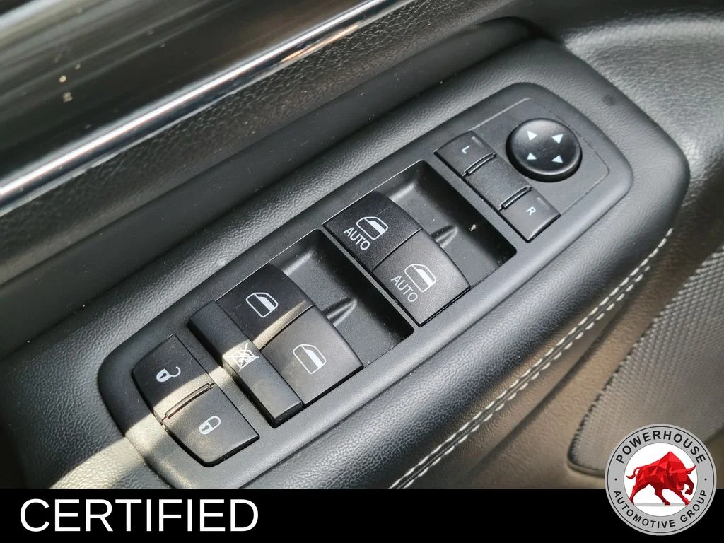 Used 2021 Red Jeep Limited image 28