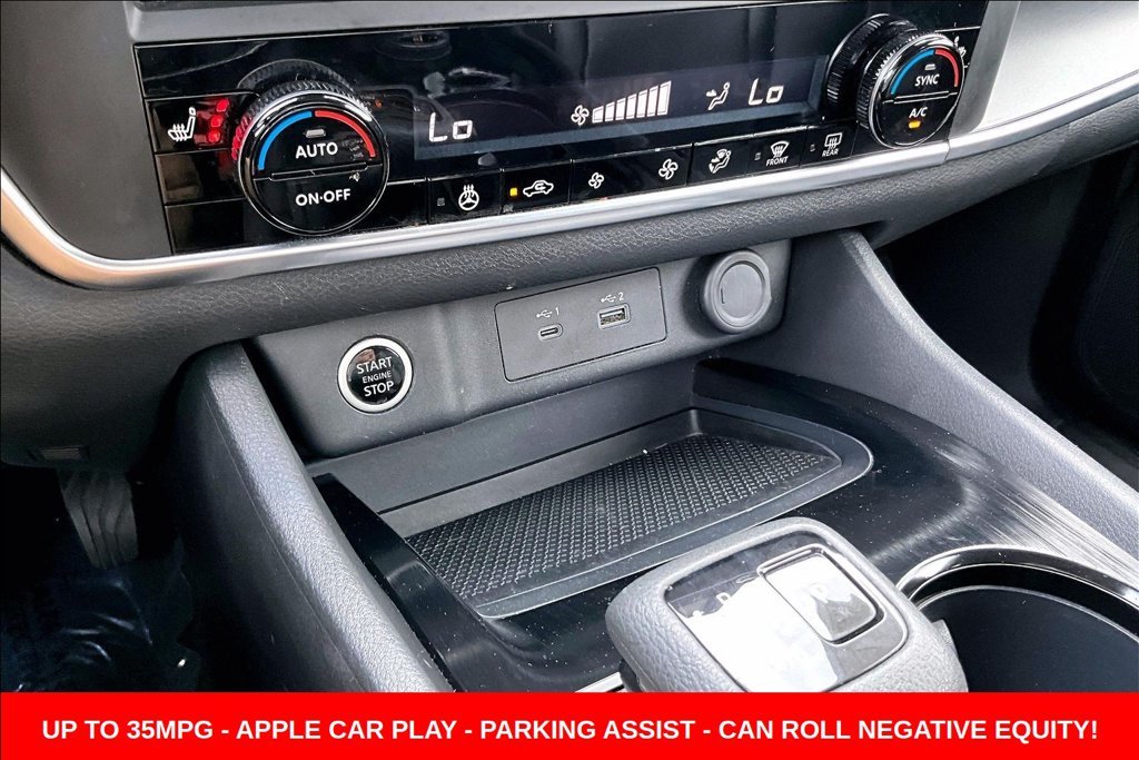 Used 2023 Silver Nissan SV image 16