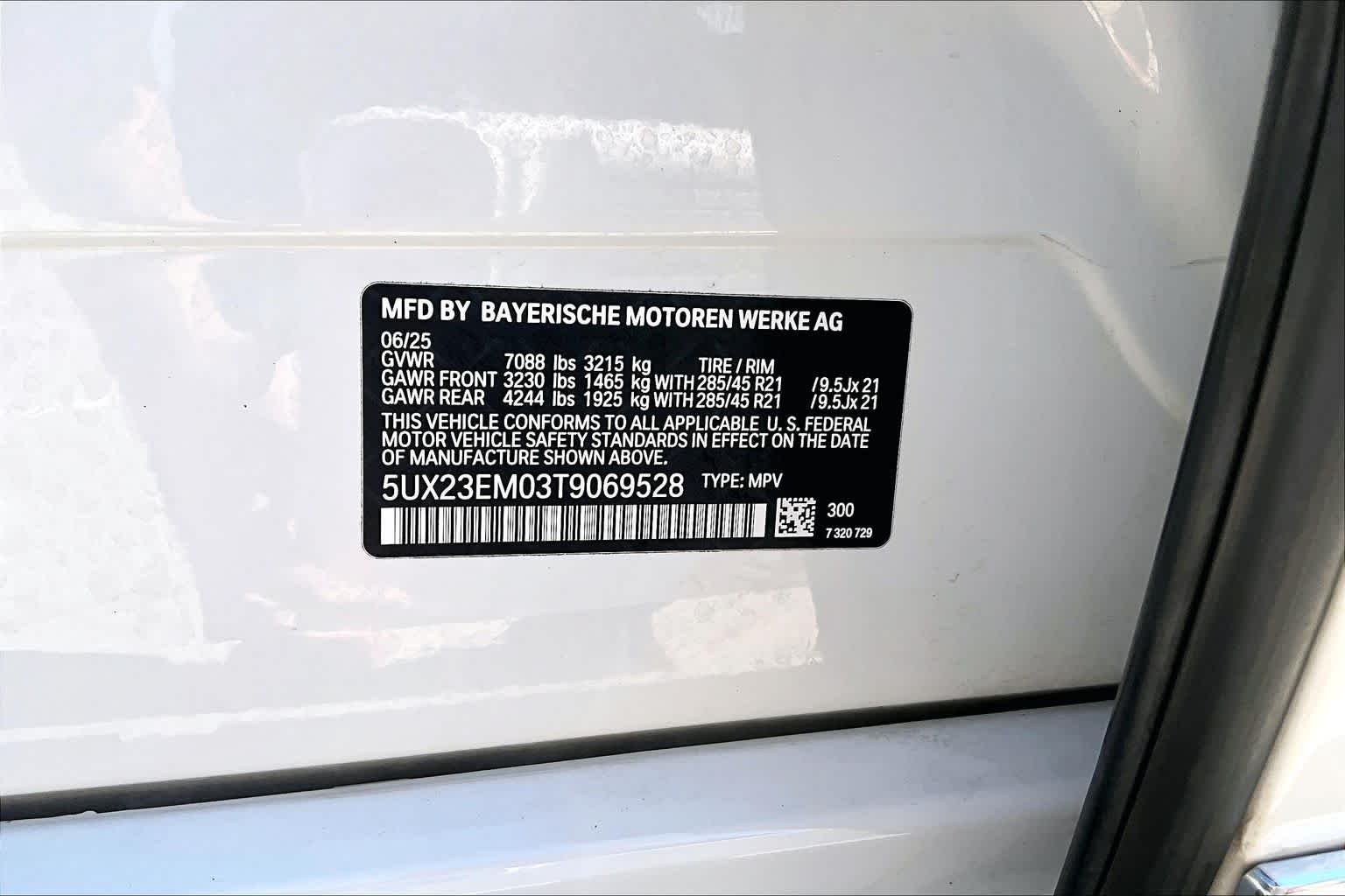 Used 2026 Alpine White BMW xDrive40i image 33