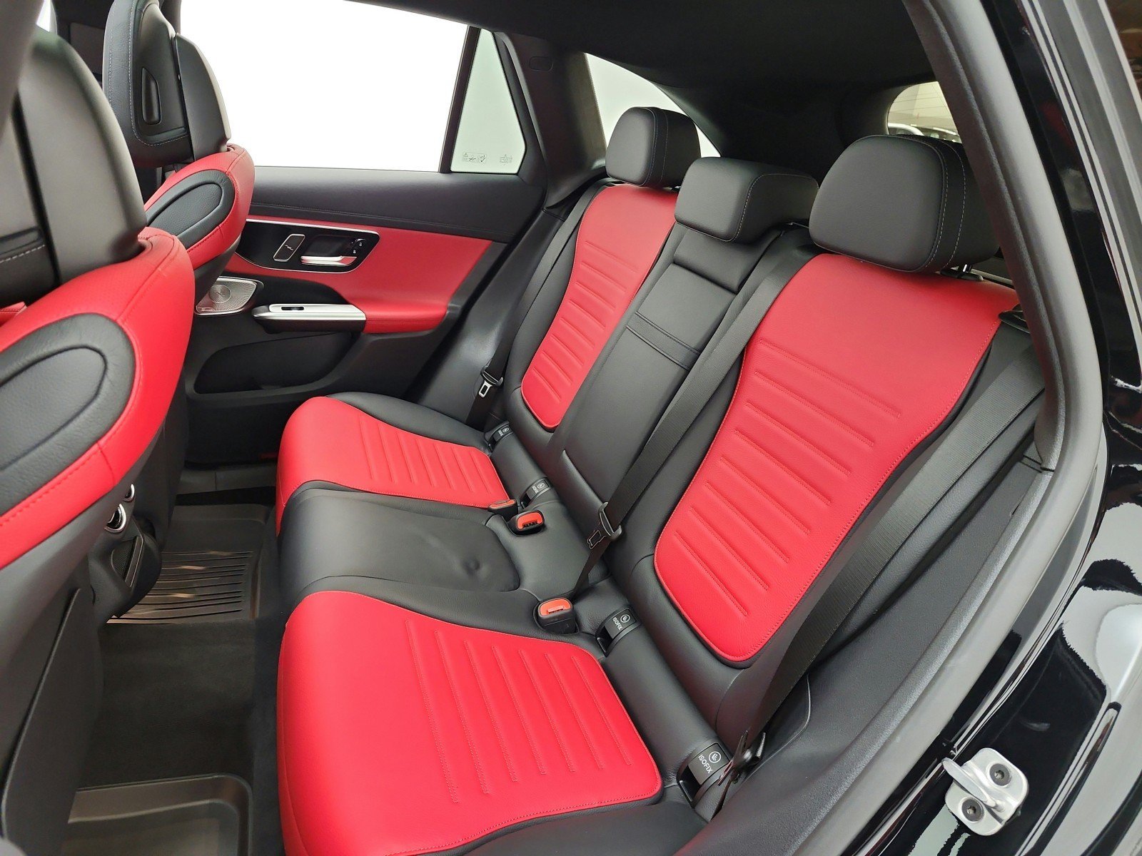 2026 Mercedes-Benz GLC Base - Photo 32