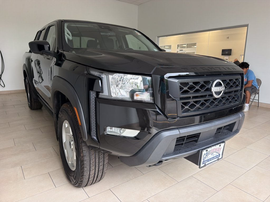 2024 Nissan Frontier