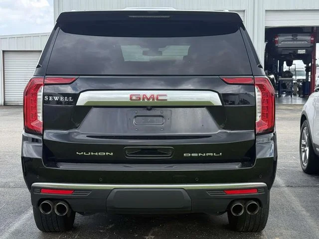 Used 2022 Black GMC Denali image 5