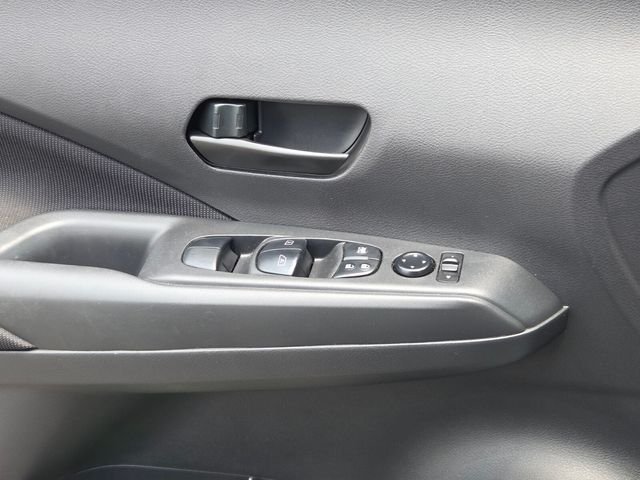 Used 2025 Gray Nissan S image 26