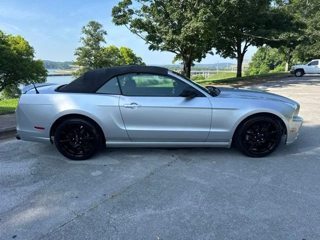 Used 2014 Silver Ford V6 image 8