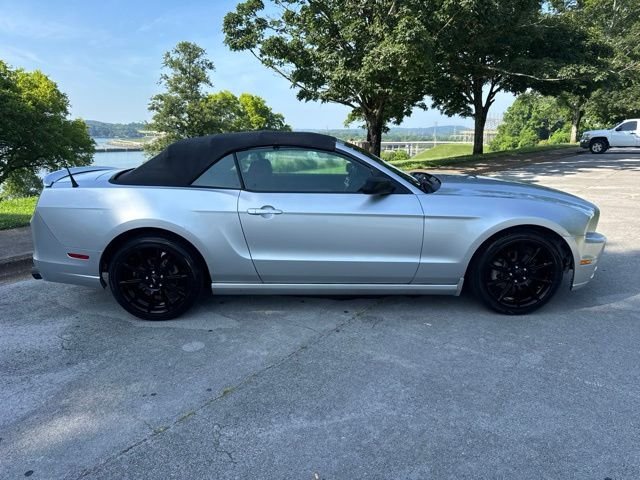 Used 2014 Silver Ford V6 image 8
