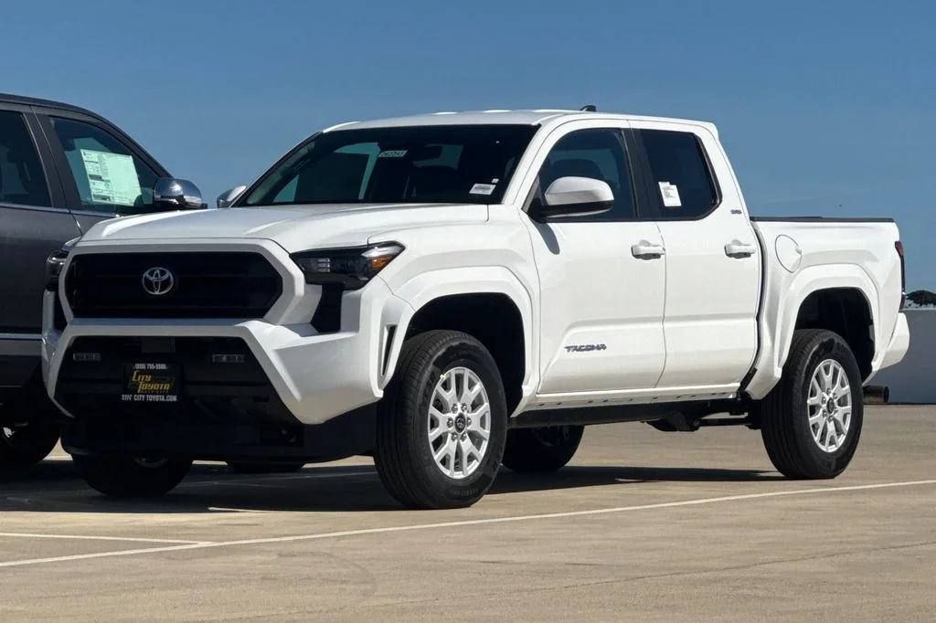 New 2026 Ice Cap Toyota  SR5 image 8
