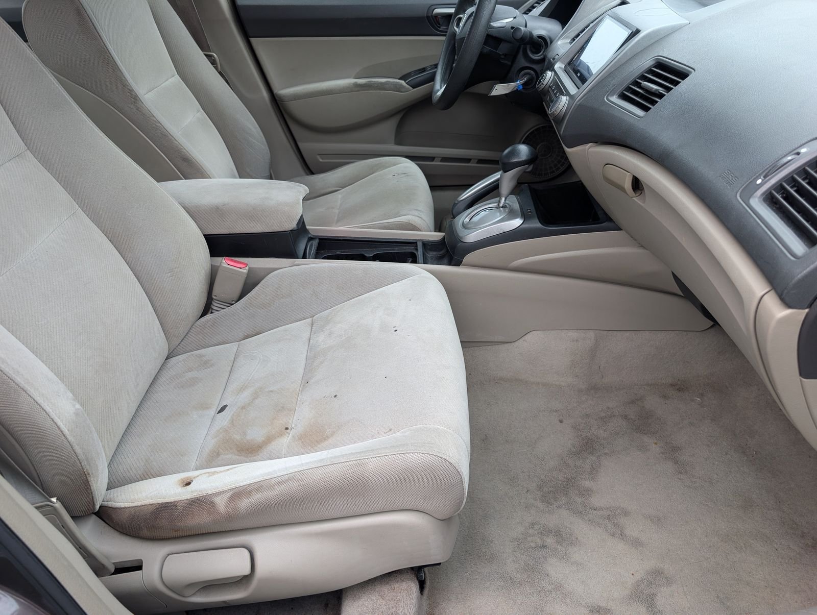 Used 2011 Champagne Honda LX image 20