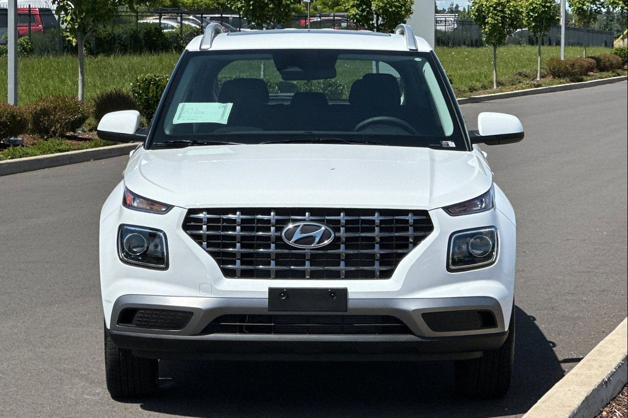 New 2026 White Hyundai SEL image 8