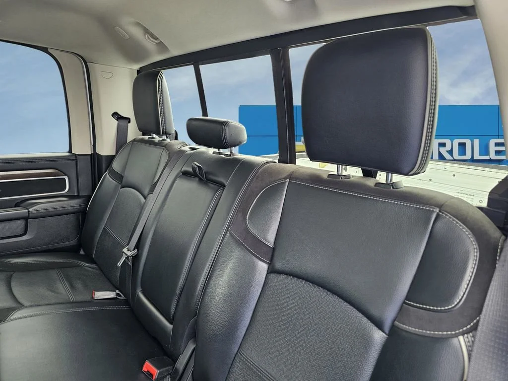 Used 2024  Ram Laramie image 33